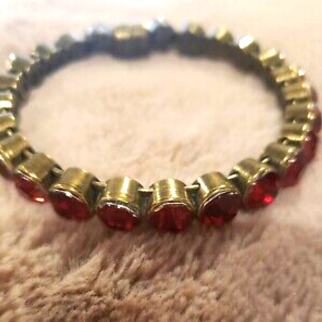 Plunder Red Rhinestone Magnetic Clasp Bracelet Vintage